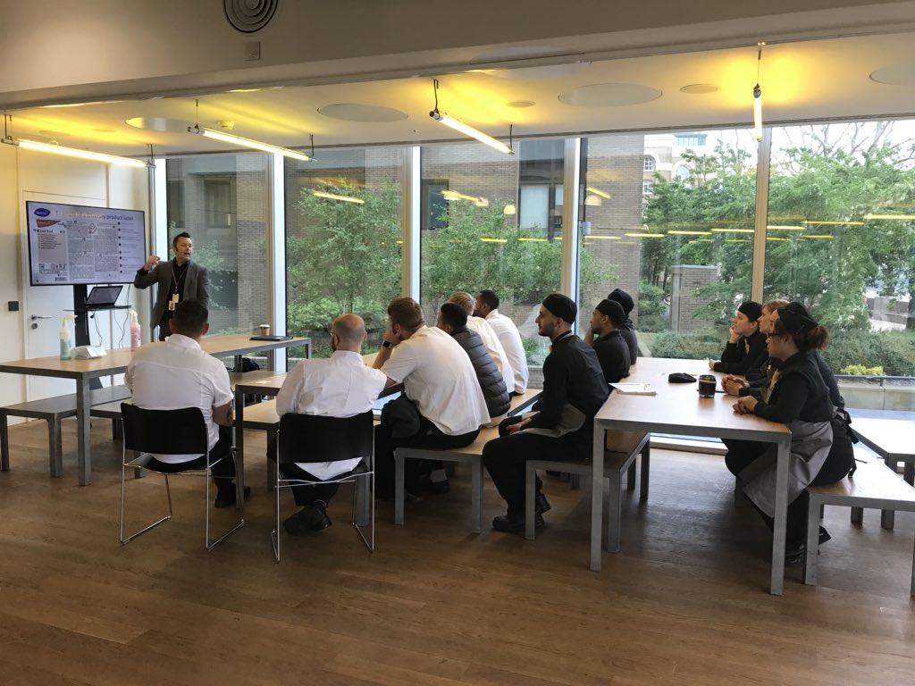 Training day! ☝️🤗<a href="/RHangyal/">Reka Hangyal</a> <a href="/iamivank/">Ivan K 💜💙</a> @ISSFrontofHouse <a href="/MarcinJoze/">Marcin Joze</a>