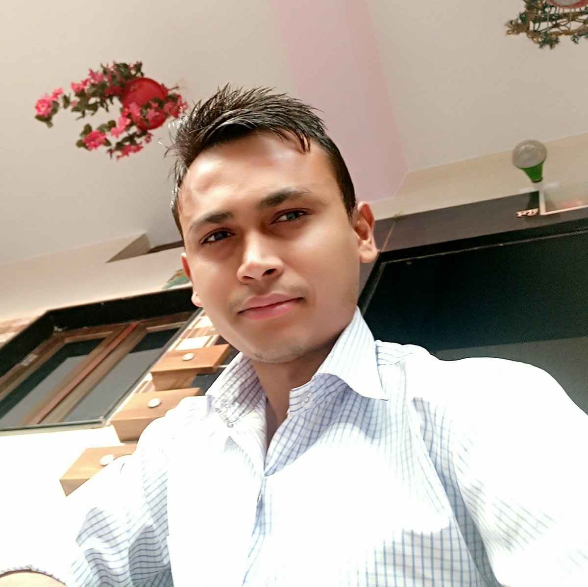sanjay090PNB's tweet photo. #NewProfilePic https://t.co/kA7qFLdEMJ