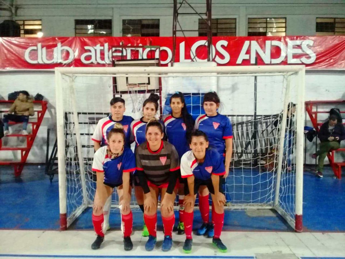 clublosandes's tweet photo. #FutsalFemenino La tira de #LosAndes sigue en ascenso y lo demostró con 5 festejos ante #EFFAR. Así continúa segundo en la #TablaGeneral de #PrimeraLiga detrás de @CDEspanol, próximo rival. https://t.co/Rgacl7abOi
