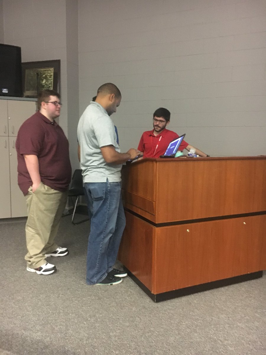 The unsung heroes.... NISD Technology department rocks! Thanks for saving the day. <a href="/afeind/">Adam Feind, CETL</a> <a href="/nisddirtech/">Chris Lee</a> <a href="/NorthwestISD/">Northwest ISD</a>