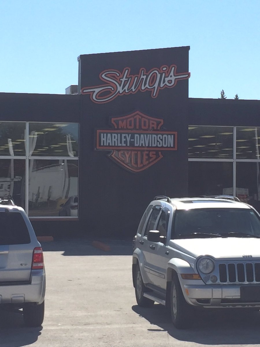mmsully15's tweet photo. Starting day 4 in Sturgis, South Dakota. https://t.co/oyydJ1YOGb