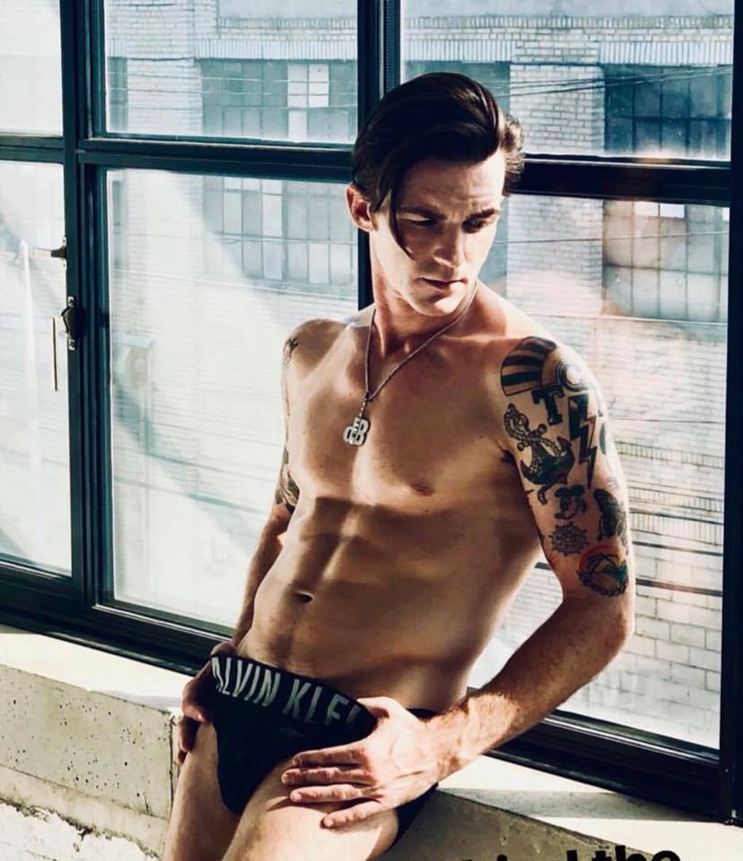 NT_Musicales's tweet photo. Nuevo Photoshoot de #DrakeBell para #CalvinKlein.😍 https://t.co/8zFPY2D7eP