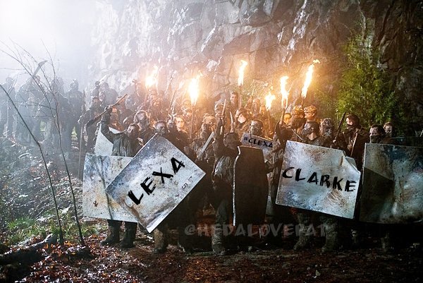 hedalovepat's tweet photo. #ClexaKru #Lexakru #Clarkekru #clexa
nothing can destroy the love beetwen lexa and clarke no dead no bullet nothing https://t.co/wFaW0cENBK