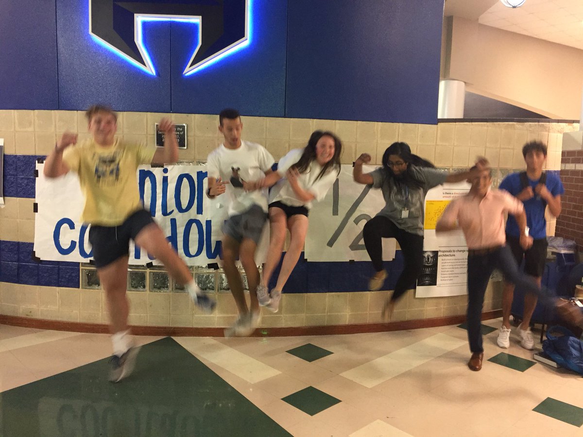 Hebron2018's tweet photo. Our great StuCo Seniors Officers proudly states 1/2 day left! https://t.co/s1ylm4FxL0