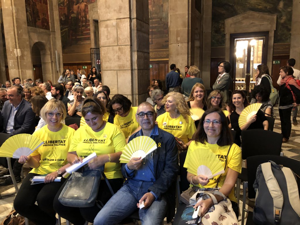 adic_arc's tweet photo. Compromesos amb el medi ambient i la #LlibertatPresosPolitics #gencatenlluita #adics #DiaMundialMedioAmbiente #mediambient @ADIC_TES @adic_diagonal @AdicGencat https://t.co/rhJYhrTAr1