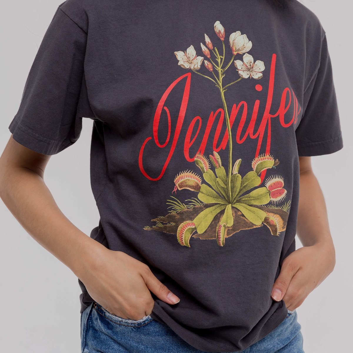 jenniferusa's tweet photo. The beautiful, yet carnivorous, Dionaea Muscipula - otherwise known as the Venus Flytrap. // "Fly Trap" T-shirt in Charcoal is available now on https://t.co/nz745VhDdV https://t.co/HkqmzLzHQ9