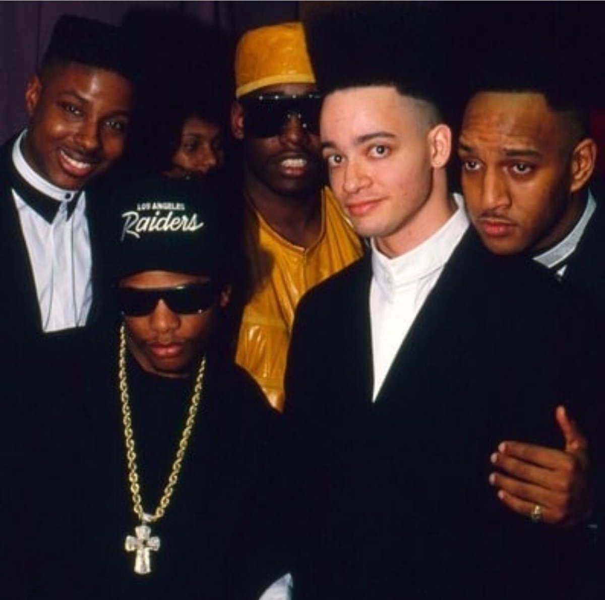 TheOGLegacy's tweet photo. Kid N Play, Kool Moe Dee & Eazy-E back when all the different styles co-existed.
#OGLegacy #Kidnplay #koolmoedee #eazye #ericwright #ripeazye #ripericwright #nwa #80shiphop #oldschoolhiphop #goldenagehiphop #goldenerahiphop #hiphopunity #hiphop #hiphoplegends https://t.co/RLpfyvX3oo