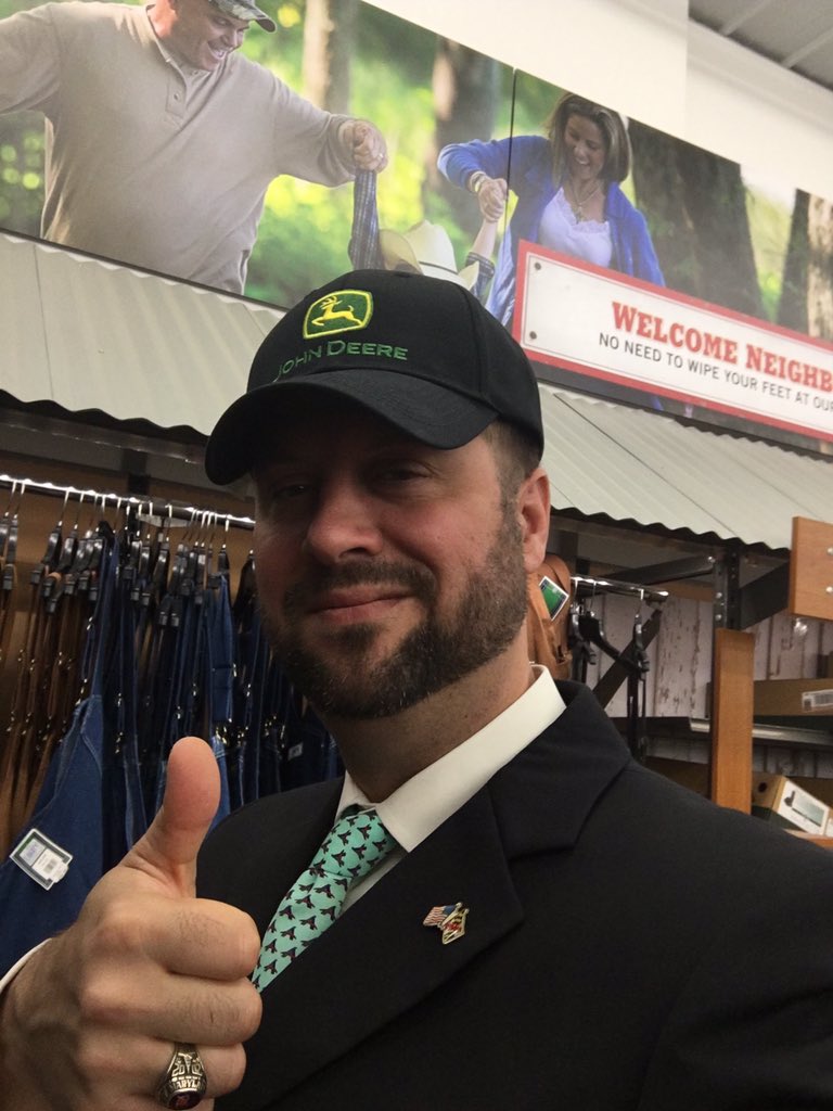 dancox4maryland's tweet photo. As a lawyer and a farmer/rancher it will be my sincere privilege to represent historic Frederick and Carroll Counties in Annapolis as your pro-farming, pro-America Delegate. My work and voice will advocate for you to keep us strong and free! #NoFarmsNoFood #Dist4 #TractorSupply https://t.co/fGCbF6ePS8
