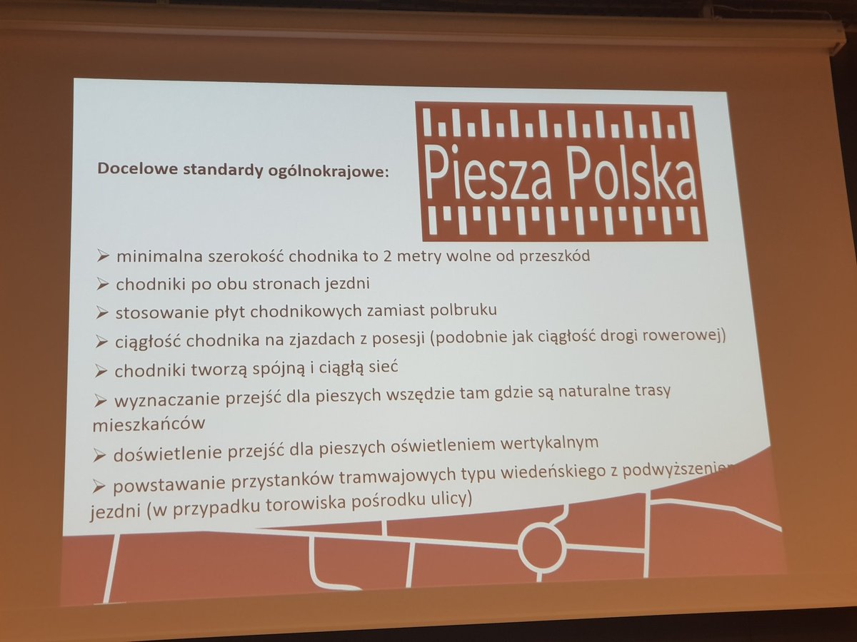 mrm_leszno's tweet photo. Wiceprzewodniczący #MRML @maksjarosz uczestniczył dzisiaj w kongresie City Matters w #CZIiTT w Warszawie! Wykłady poświęcone były https://t.co/imC2qyxrwI. zielonej infrastrukturze i transportowi niskoemisyjnemu 😀 https://t.co/wA4Gf5kJta
