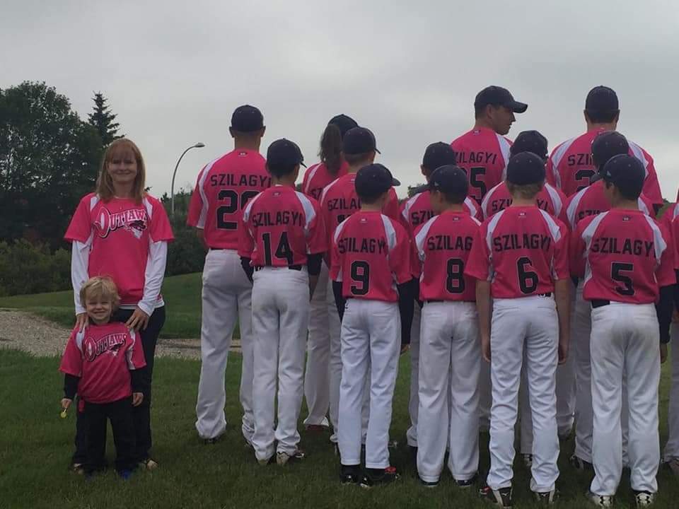 With heavy hearts we offer our deepest condolences to the Szilagyi family on the passing of their wife and mom Tammy.
Tammy was a loved member of the Foothills baseball community for many years.
Her presence in our community and in our Outlaws baseball family will be missed.