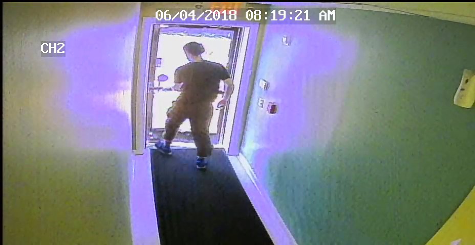 MNPDNashville's tweet photo. The MNPD continues to urge citizens in this region to be on the lookout for accused murderer Domenic Micheli. Detectives learned this morning that he went to a Gallatin urgent care Mon morning (photos below). He was limping from a left leg injury. See Micheli? 615-862-8600 https://t.co/iOjZJagcFE