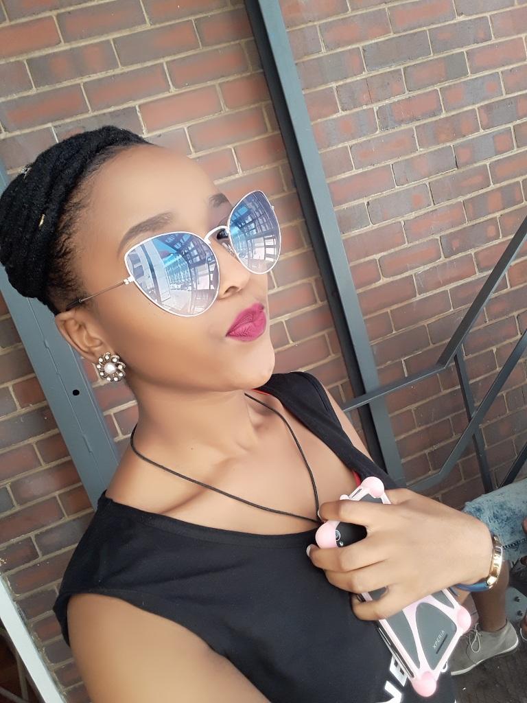 MolekoaSherly's tweet photo. #FineWomenThatSwitchUp https://t.co/QGAxt6DnYD
