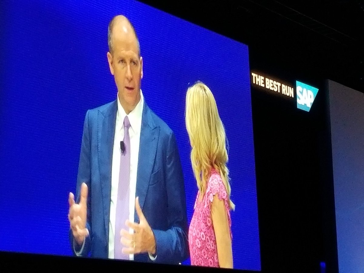#Virtustream's flagship SAP Hybris customer on stage at #SAPPHIRENOW!!! Thanks for being such a great partner, Todd Thompson!!
