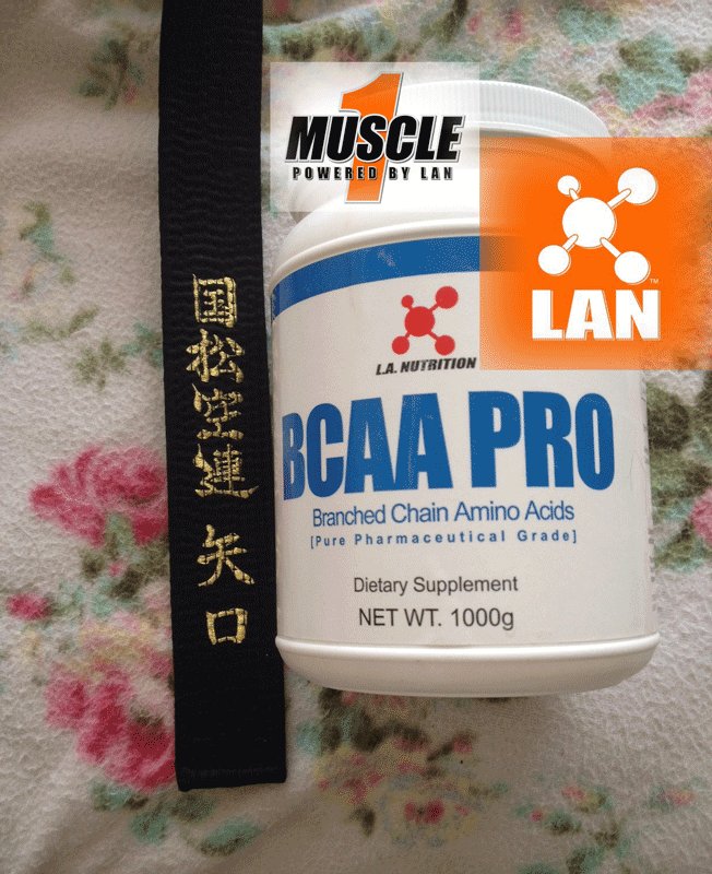 msmiminta's tweet photo. #LAN #BCAAPRO レモンライム味で美味しい。水に溶かしても、そのまま口に入れてもOK➡https://t.co/QNxagJDOjm
@TEAM_LAN #BCAA #本物志向 #空手 #抜塞小 #karate #BassaiSho #集中力アップ #スタミナ持続 https://t.co/VP7KtNaVE4