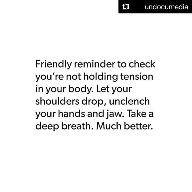 YpsiArborCBE's tweet photo. Your friendly Tuesday reminder to check in with yourself, take some deep breaths, and find the ground under your feet ✨🌬🌞#comfortmeasures #relaxation #feartensionpaincycle #childbirtheducation #copingtechniques #mindfulness #yacbe Rp @undocumedia https://t.co/uxNWhkyyQp https://t.co/VHqxz1AMTa