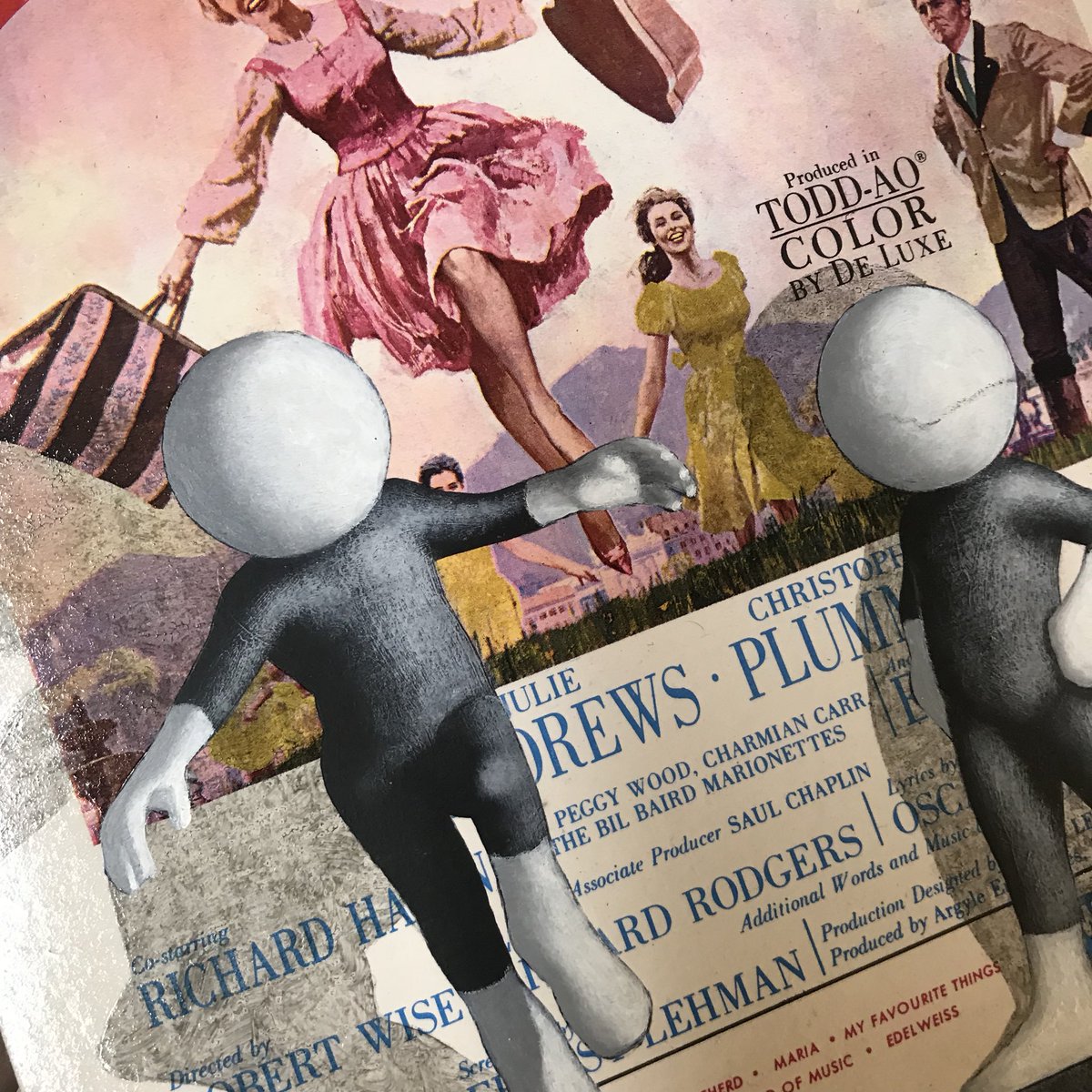 bucksfineart's tweet photo. A sneak peek at the 4 brand new Mark Grieves originals that have arrived today at BucksHQ. These beautiful pieces are available to order now!!! #sneakpeek #getmetothechurch #rememberance #soundofmusic #love #originalart #art #justarrived #picoftheday https://t.co/975wihCOXo