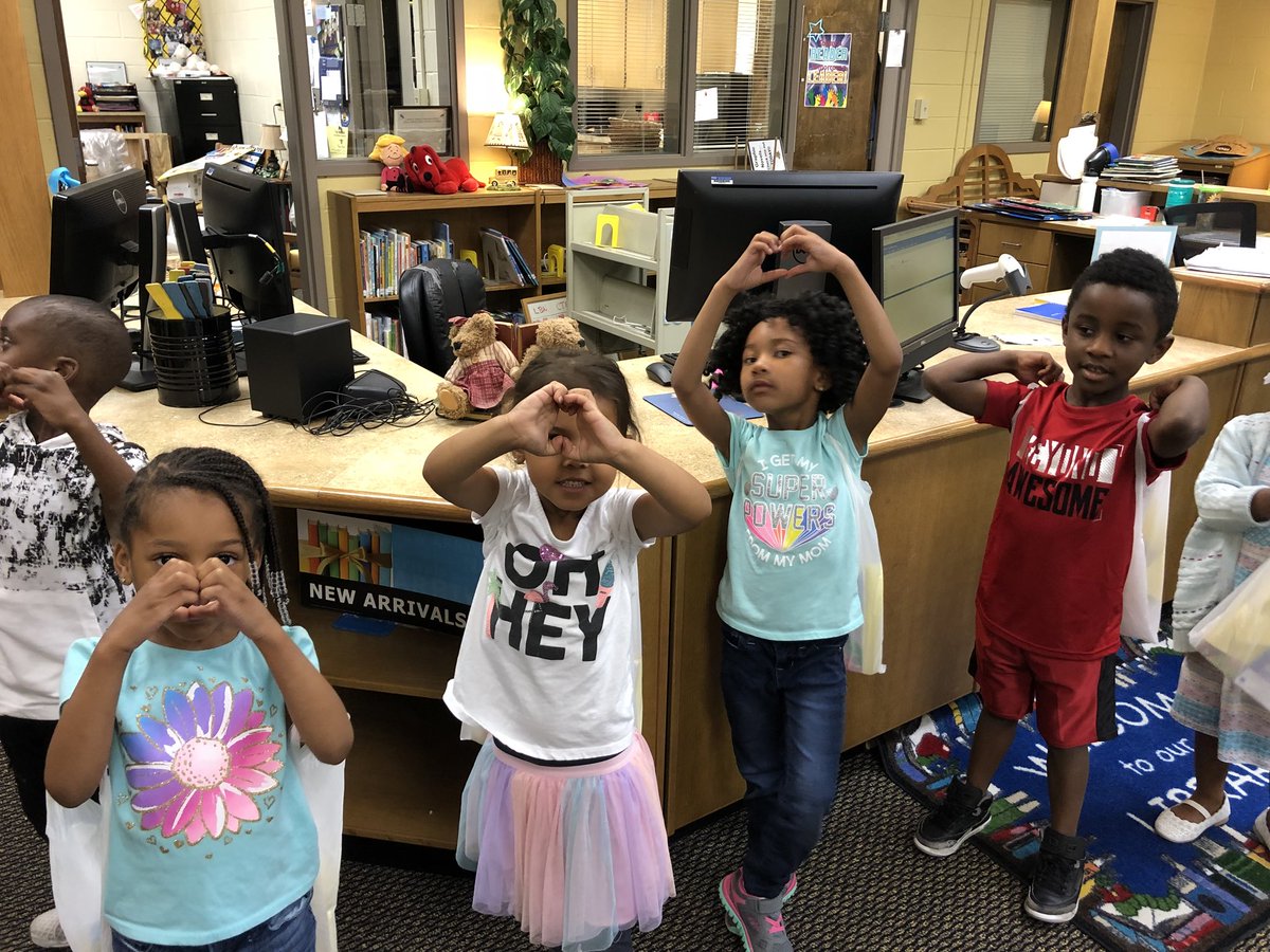LBNELibrary's tweet photo. Our littlest friends are excited about their new books! Thank you, Richland 2 Ready to Read, we β€οΈ you!!! #lbne #richlandtwo #readytoread https://t.co/I7sIrBaRHR