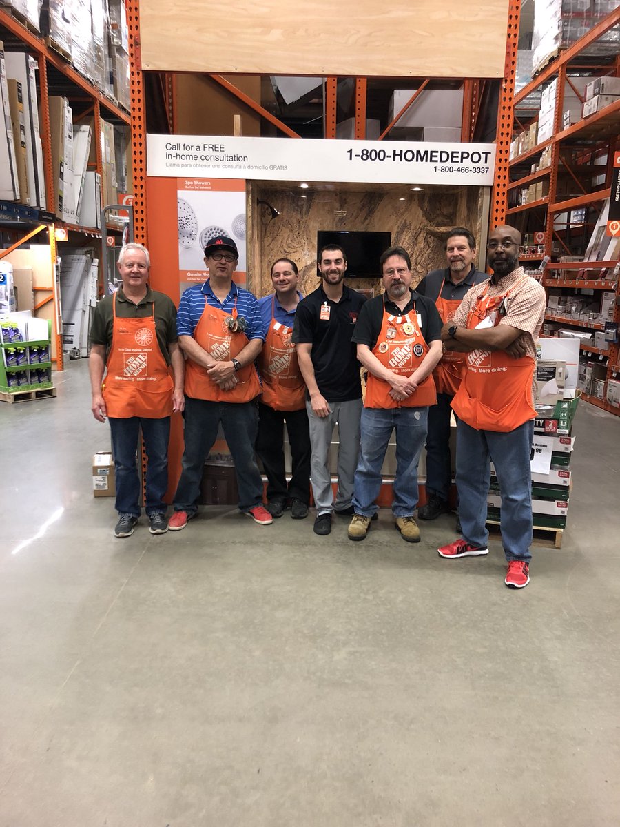 DannyRebath's tweet photo. Home Depot 957 in Old Bridge, NJ with the quick ReBath refresher!! Let’s go get those leads!! https://t.co/G0tMPHCCPX