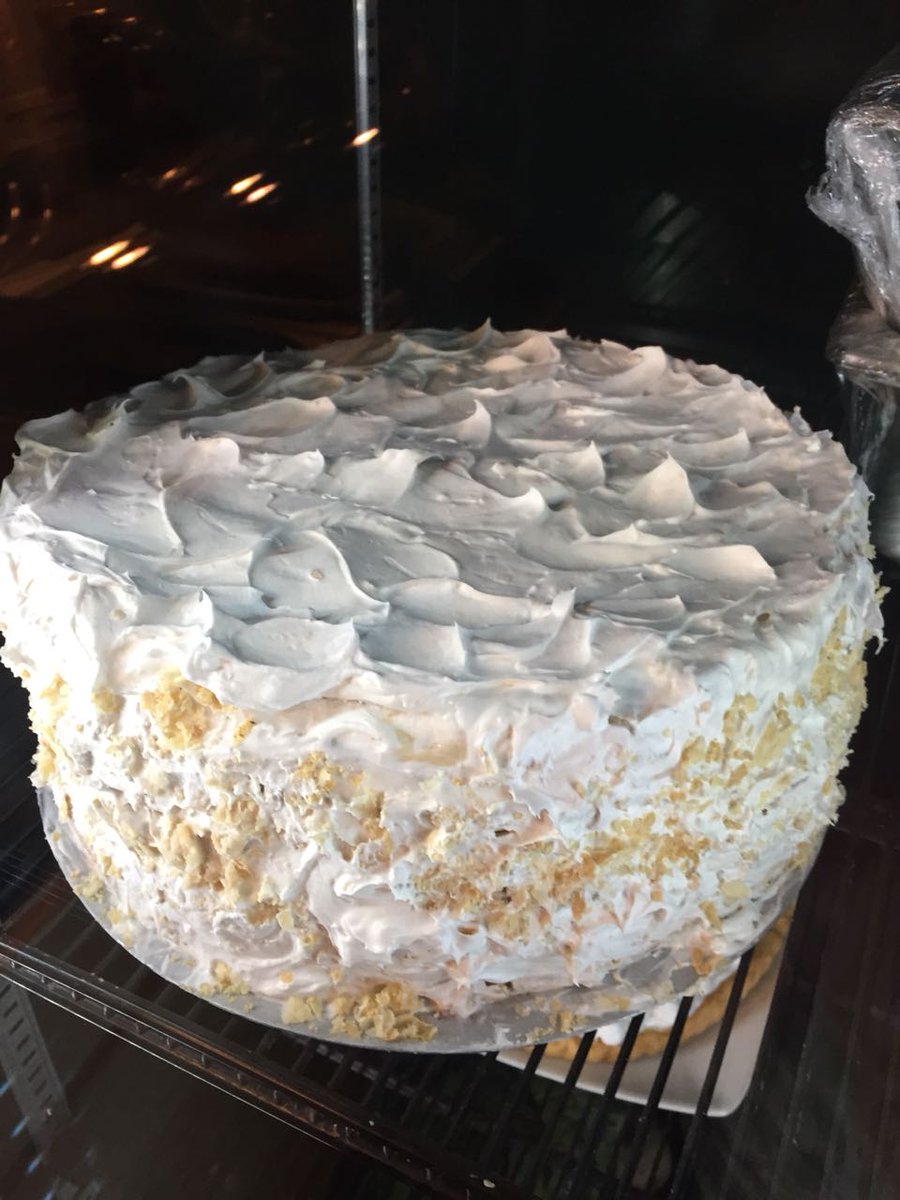 Semana de las Tortas... Visitamos y prueba nuestras ricas Tortas Veganas... estamos en Irlanda 1881 Locales Comerciales de #Huachocopihue o llámanos al 977078961😋🛵😍😍😍😍 #ComidaSana Mr.<a href="/MrGreeNvaldivia/">Mr.GreeN Juice</a> #CaféItaloBurger