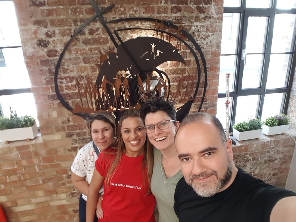 creative_mine's tweet photo. Thank you to the installation team on Saturday Daniellé, Paulo and @Carla_IBIGroup the sculpture looks great and I'm thrilled with the response!!! https://t.co/4fVokO3yoO