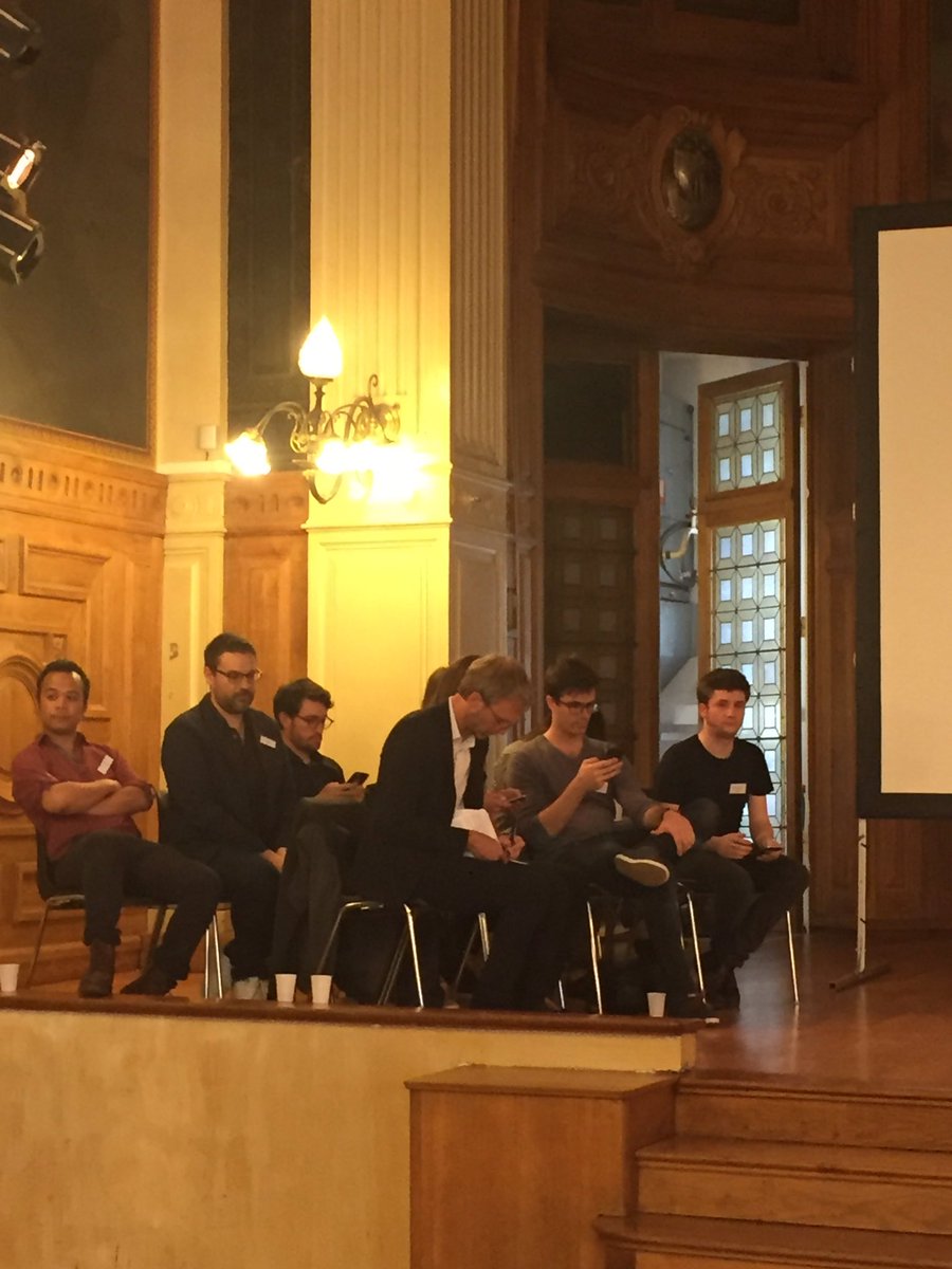 mams_cook's tweet image. Le jury est en place on va commencer....#LesBlogsBusters