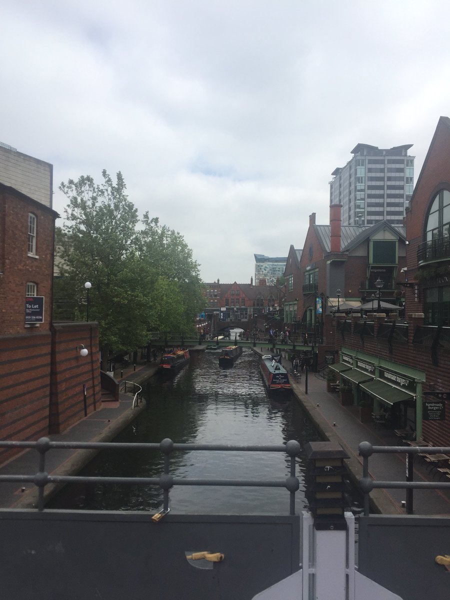 MissHBrittle's tweet image. A wonderful day of fieldwork in Birmingham looking at urban regeneration with Year 10 students! #geography #fieldworkisfun
