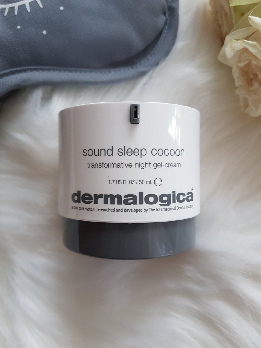 I have been trying out this amazing night gel since launch and I will be putting up a full review on my blog tomorrow! #SoundsleepCacoon