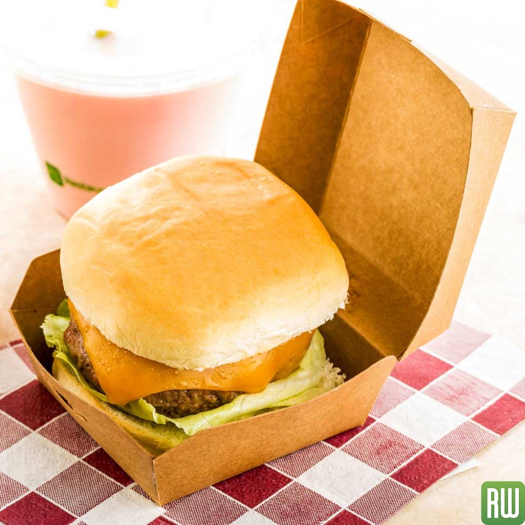 restaurantware's tweet image. Our Mini Burger Boxes are always well done...and as for the mini burgers inside, we like a nice medium rare. #BurgerDay #burgers #takeoutbox #togo #burgerbox #paperbox #restaurantware #fastfood
