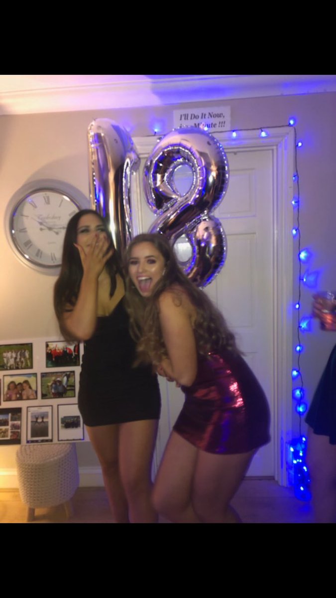 bethjenkinss_'s tweet photo. @emilyadamssx happy 18th to my absolute no.1 &amp; and wcw everyday !!!! cannot wait to see u ❤️❤️luv u all the world bby xxxx https://t.co/TBX4e4E7jh