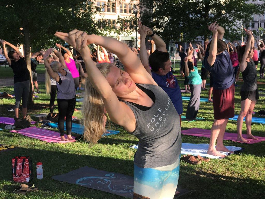 Perfect weather for a session of Our Yoga Downtown! See you at 6p 💪🌞
ow.ly/YRYu30klU96