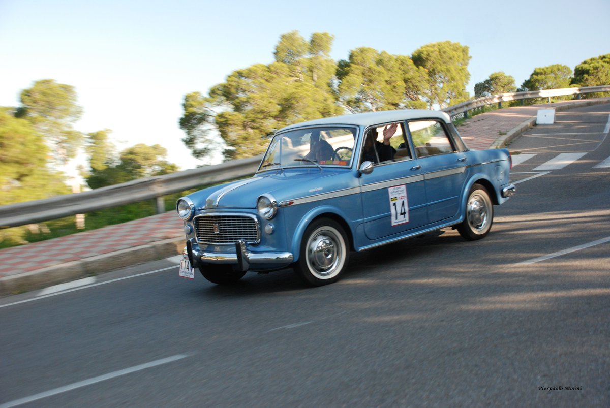 AAE_SARDEGNA_CA's tweet photo. Stupenda Fiat 1.2 G.L., anno 1959, Targa Oro ASI... #Fiat #Fiat1.2 #Milleduecento #GranLuce #Classic #Vintage #Oldtimer #AAESardegnaCA #AAE https://t.co/DdAO0JLdDM