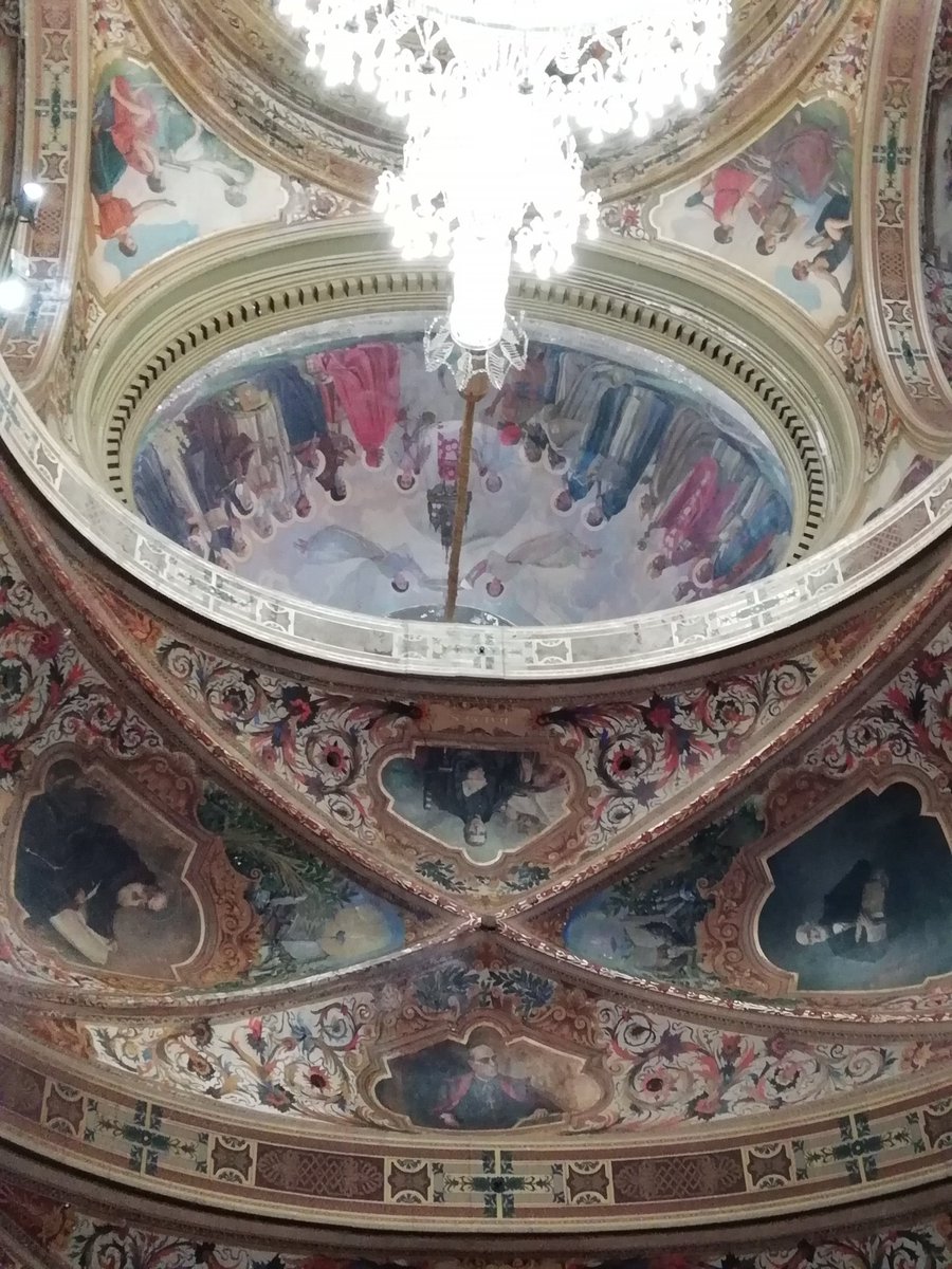 formenteril's tweet photo. Un edifici preciós és el #Palaude laGeneralitat... però #Onsónlesdones en la iconografia? https://t.co/7M7f3mK5ai