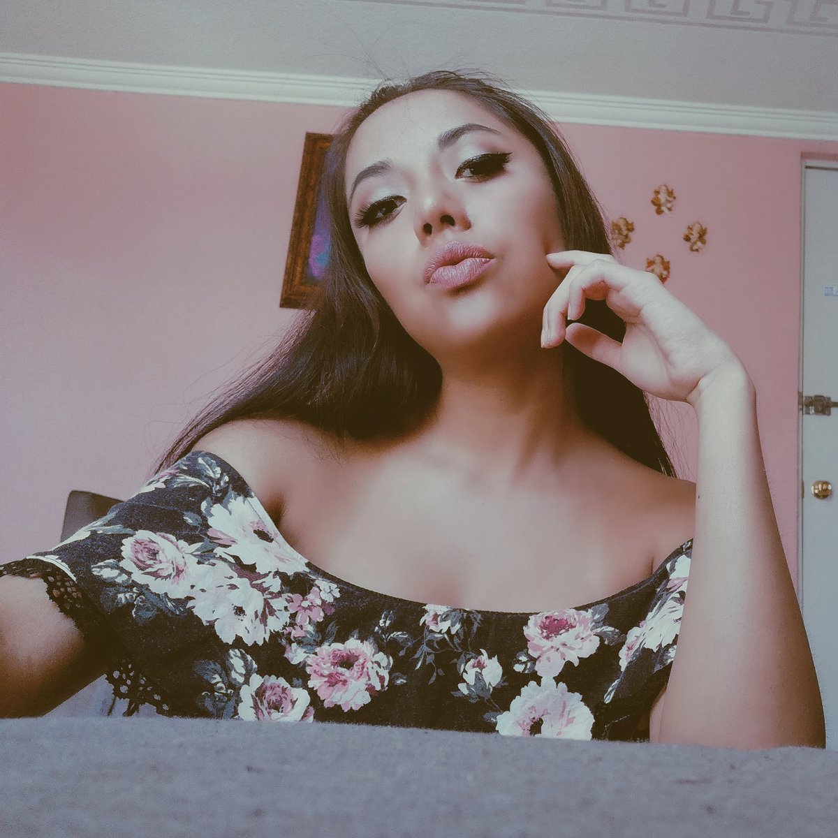 laura Hernandez tweet media