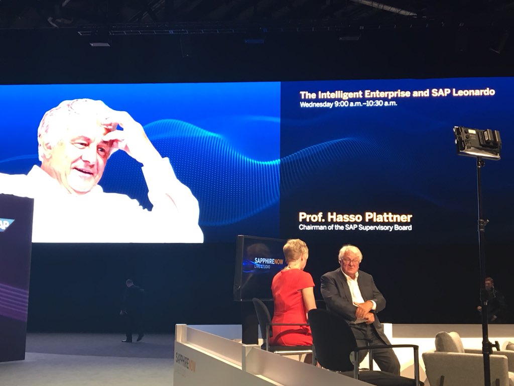 Mizman_1's tweet image. You never know who you will bump into at #SAPPHIRE2018 #SAP #SAPPHIRENOW