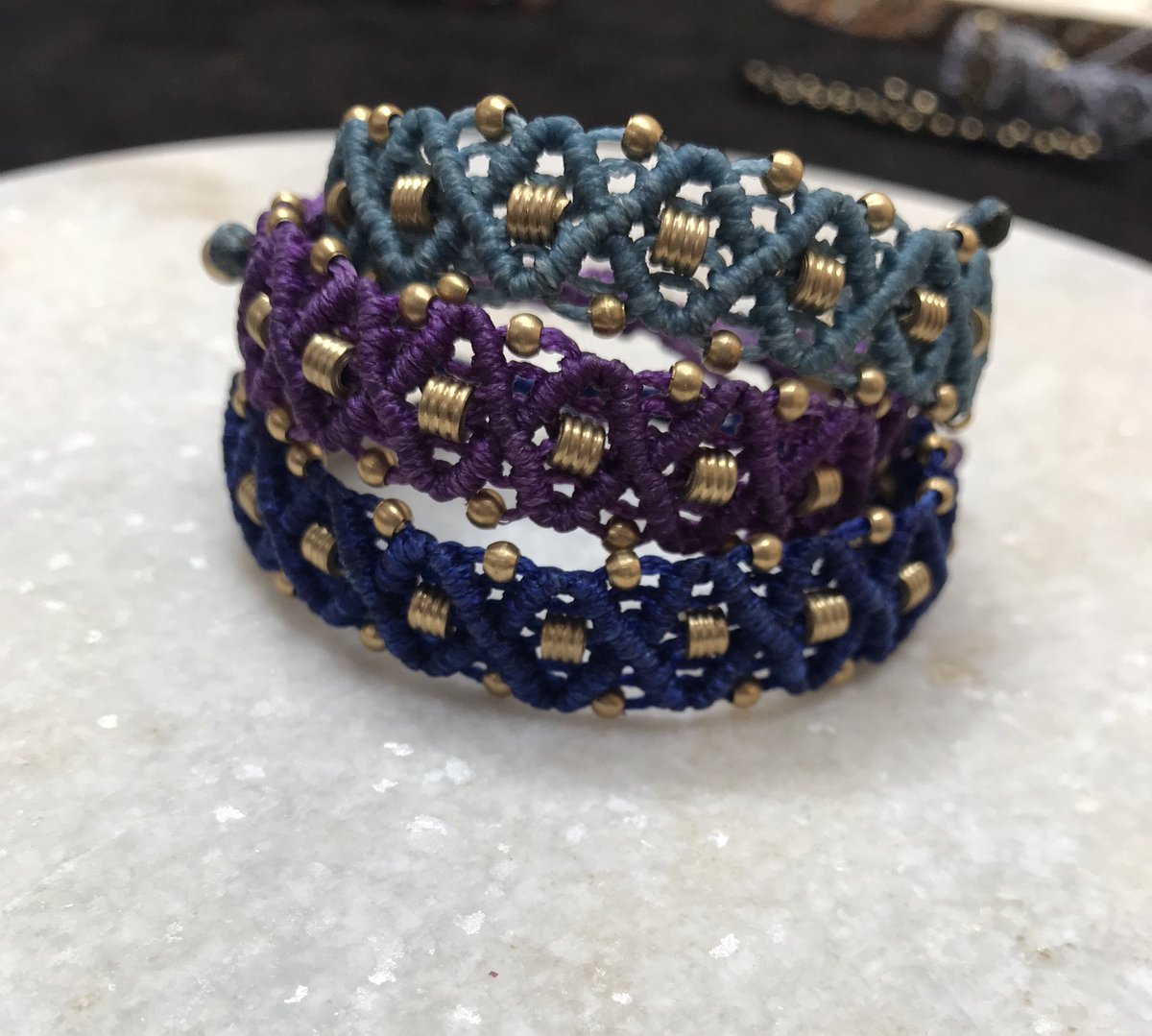 sidebysidesmile's tweet photo. 21k and 2,500 handmade bracelets later, Side By Side Smiles, an organization run by two 16 year old girls, has saved over 80 lives. Help us spread kindness and our message by buying a bracelet/donating :) https://t.co/ZTVJlmZF8W https://t.co/HG3D6CcP2O