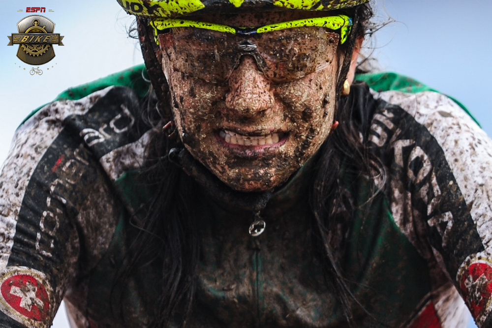 ESPNCiclismo's tweet photo. #ESPNBike ¡Para el ciclismo nunca hay excusas! 💪 https://t.co/91ON6CV7UO