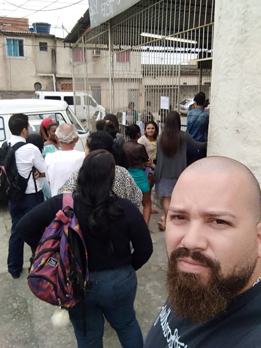 tostiago's tweet photo. Ossooooooooooooooo.. (@ Cdd - Correios (Belford Roxo) in Belford Roxo, Rio de Janeiro) https://t.co/tVXKfSZY0h https://t.co/CXUlSXQeIQ