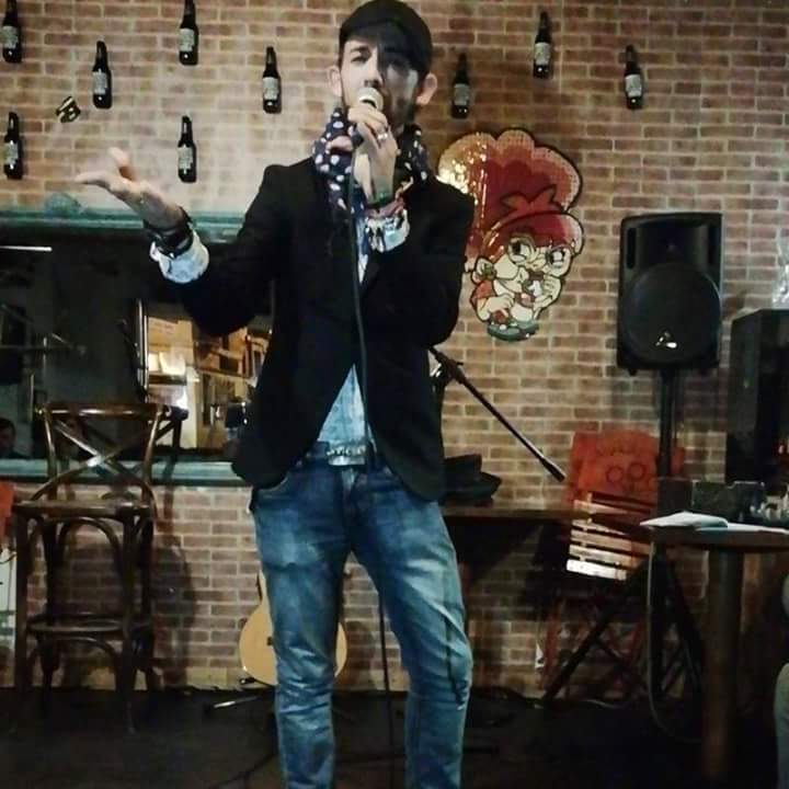 seluvivas's tweet image. ATENTOS  FELIZ CON LA  PROXIMA CITA EN #gelves Nos vemos el 9 de JUNIO @gelvescomunica #SeluVivas #Sevilla #Todosaunaporthiago #Contrataciones @GiraSeluVivas y seguimos sumando próximas fechas prox lanzamientos #MarketingDigital #Influencer #PymesUnidas