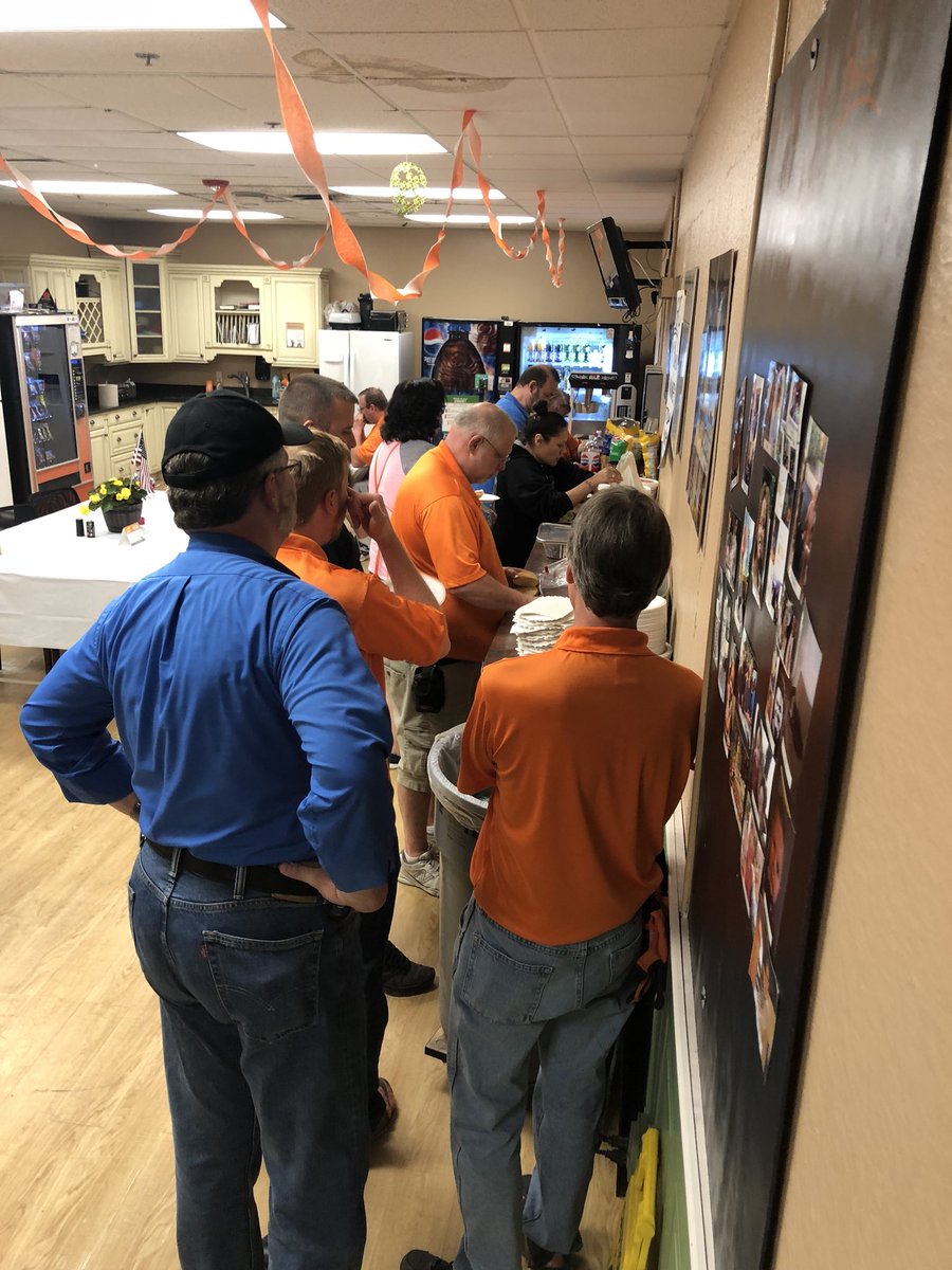 THDPWR's tweet photo. THD 3846 getting a cookout today provided by the D104 Team for May’s Pipeline Contest! I must say @THDGorski, that Apron is epic!! #HDEHDILeadsWin https://t.co/ZxDPu52RrB