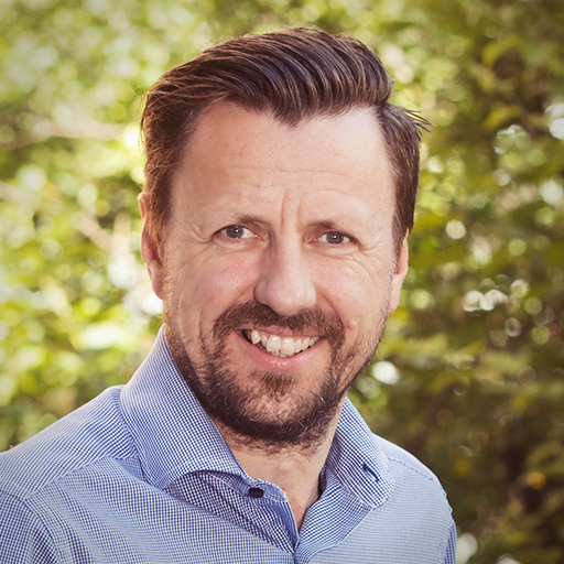 cecnilss's tweet photo. @MNHPetersen har jobbet med den digitale arbeidsflaten som fag i 10 år, i morgen kan du møte han på vår stand @AteaNorge på#VFORUMNORDIC18 i Oslo https://t.co/zDIPrdc00W https://t.co/64fVN5J43o