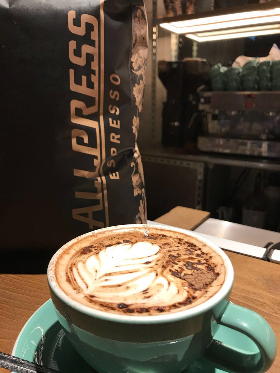 GrainStoreUK's tweet photo. Bringing seriously good coffee to #Gatwick: come and try our #allpress blends #TravelTuesday https://t.co/Px5l4CfjHK