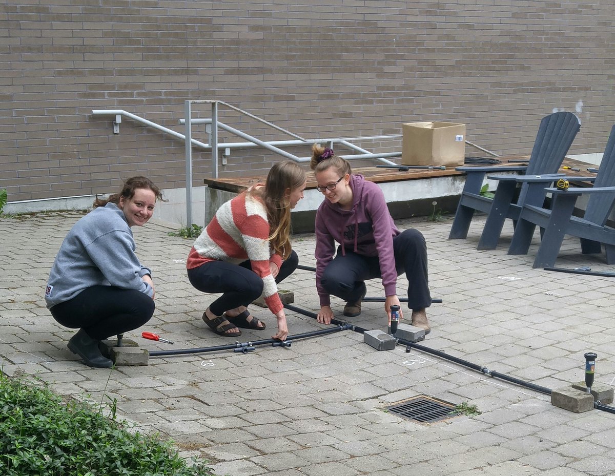 TheFlynnBml's tweet image. Green Industries. Making it rain @infobml #BMLSSlearns #thelakerway