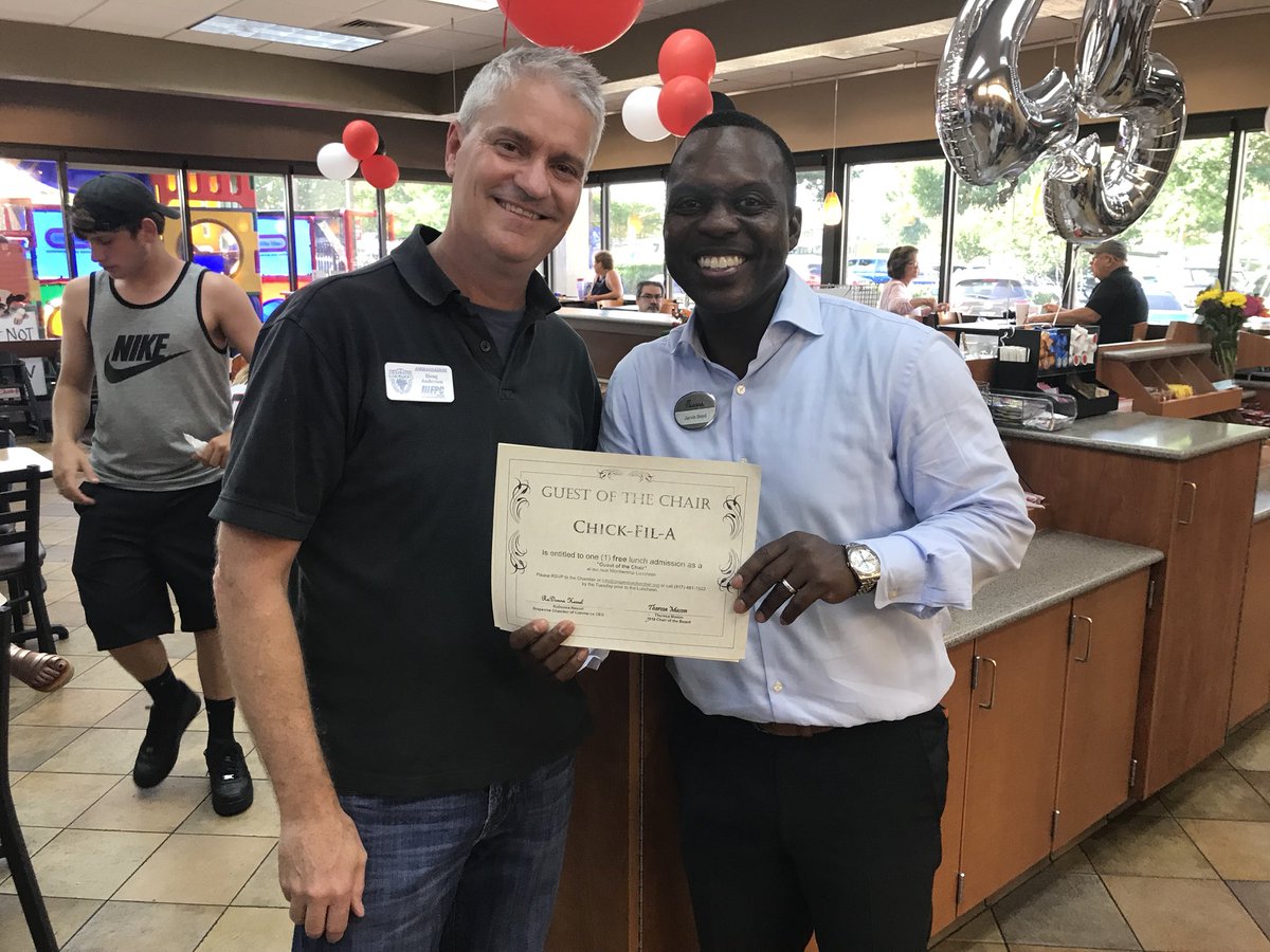 GrapevineCoC's tweet photo. Congrats to Chick-fil-A Grapevine on their 25th anniversary and ribbon cutting today! @cfagrapevine https://t.co/qZCjkmFxLK