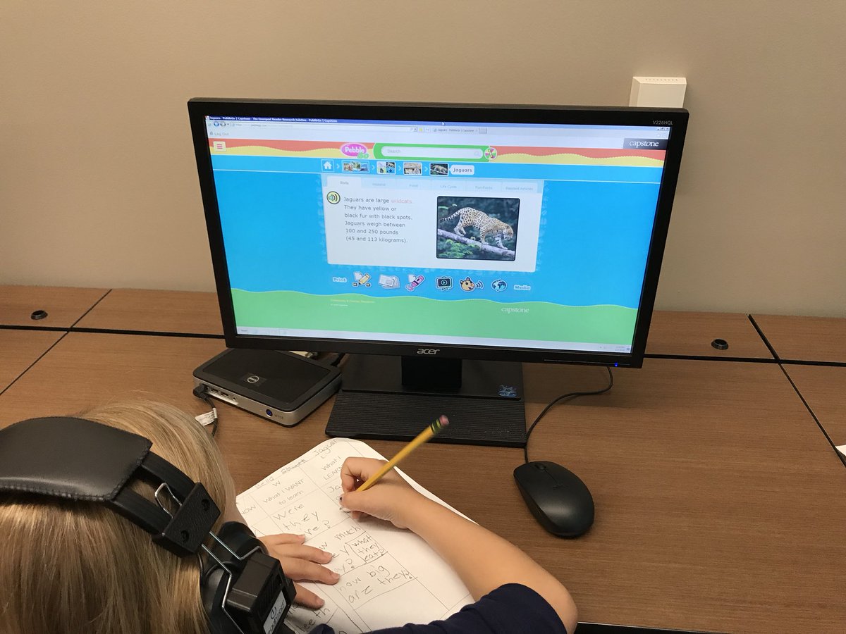 thebookteacher's tweet photo. Teaching the littles how to use our databases! #research #informationliteracy #readOESlibrary https://t.co/u8xdew7iOL
