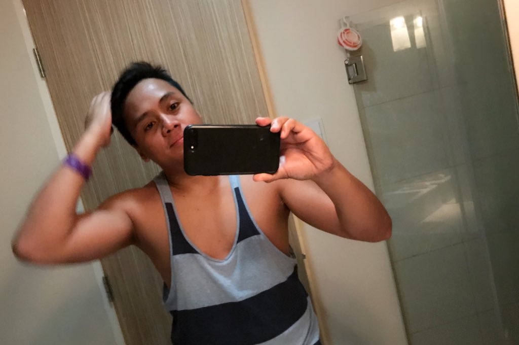 itsdreness's tweet image. Rampa na naman tayo bes. 🚶🏻‍♂️🌴🌊 #lastday #miming #picodeloro