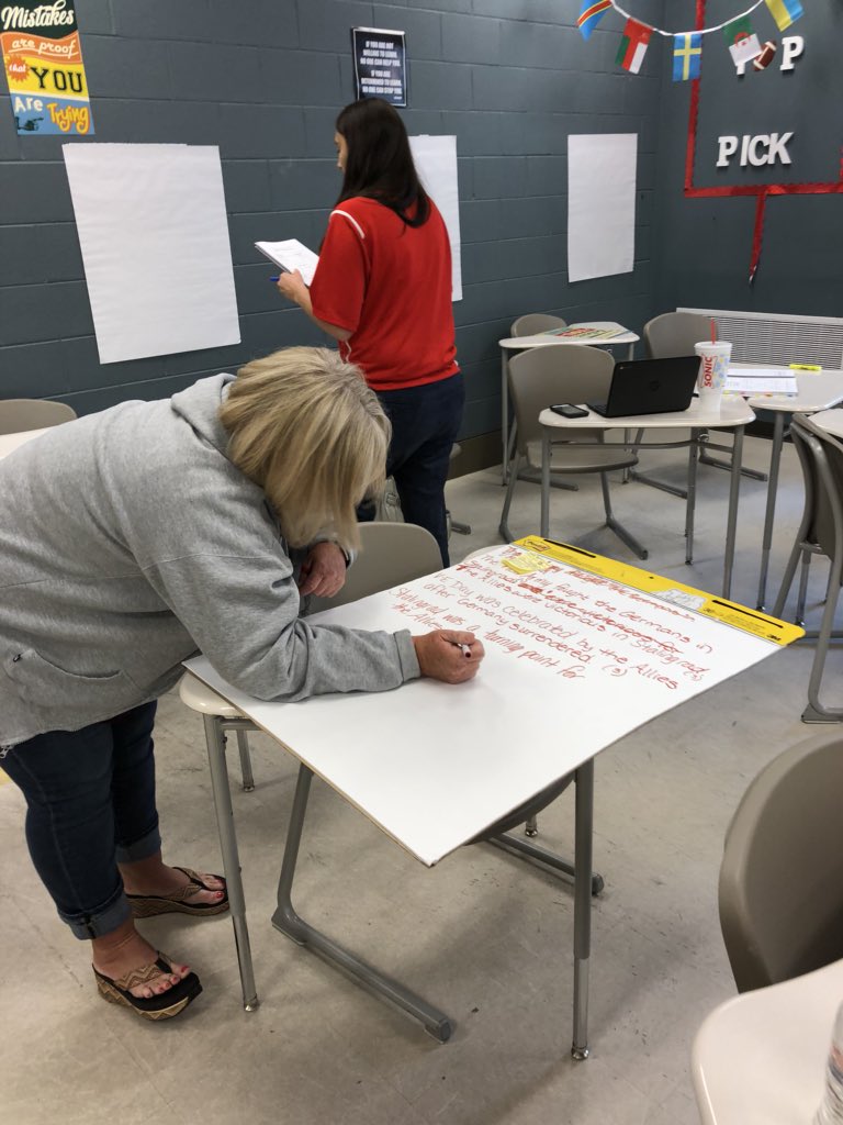tammy_brown_edu's tweet photo. E3 social studies sixth grade teachers demonstrating #connect10 #expectmore18 https://t.co/R3lu8DFxgV