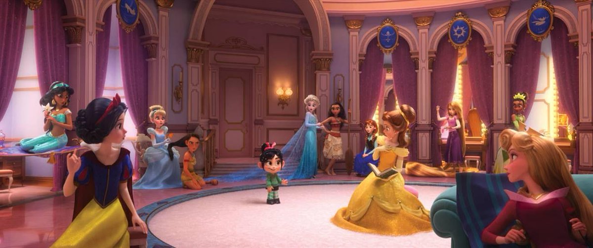 MariMoon's tweet photo. Já viram a Vanellope fazendo o crossover mais esperado do mundo no novo trailer de #WiFiRalph??? 😍😍😍 Estou de volta com a voz da princesa mais irada da @DisneyStudiosBR 💗 -> https://t.co/35VapDLNJf  #QuebrandoAInternet https://t.co/QsYlBMyBrD