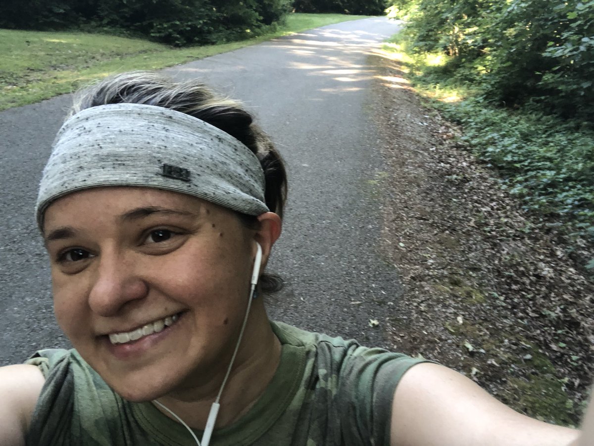 MollyParkerSI's tweet photo. 8 miles, 80 inches into my week. #writing  #running (err...trotting) #murphylake https://t.co/47davsaqYg