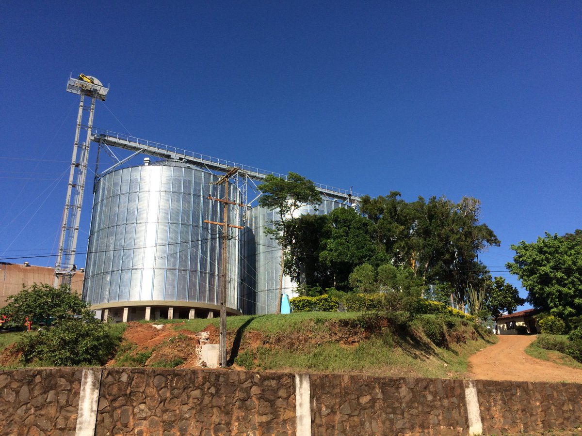AgGrowthIntl's tweet photo. To accommodate the higher capacity conveyors normally used on Commercial silos, FRAME manufactures a wide range of catwalks with designs & specifications to suit the clientโs specific requirements. #worldclassbrands https://t.co/2YYgBXUd9b