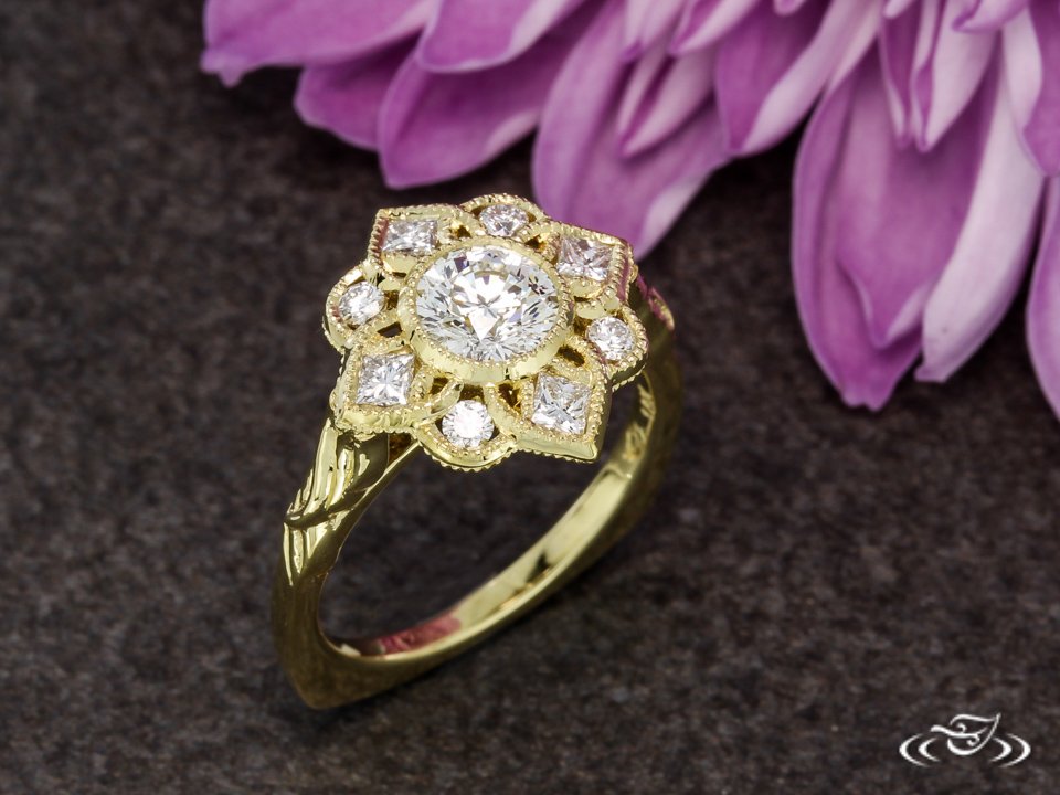 Jewelryworks's tweet photo. One of our #favorites in #Fairmined #YellowGold designed by @thesophiashen . It's an #ArtDeco inspired beauty! #GreenLakeJewelry #ArtistsAtWork https://t.co/AGSAo4ontH